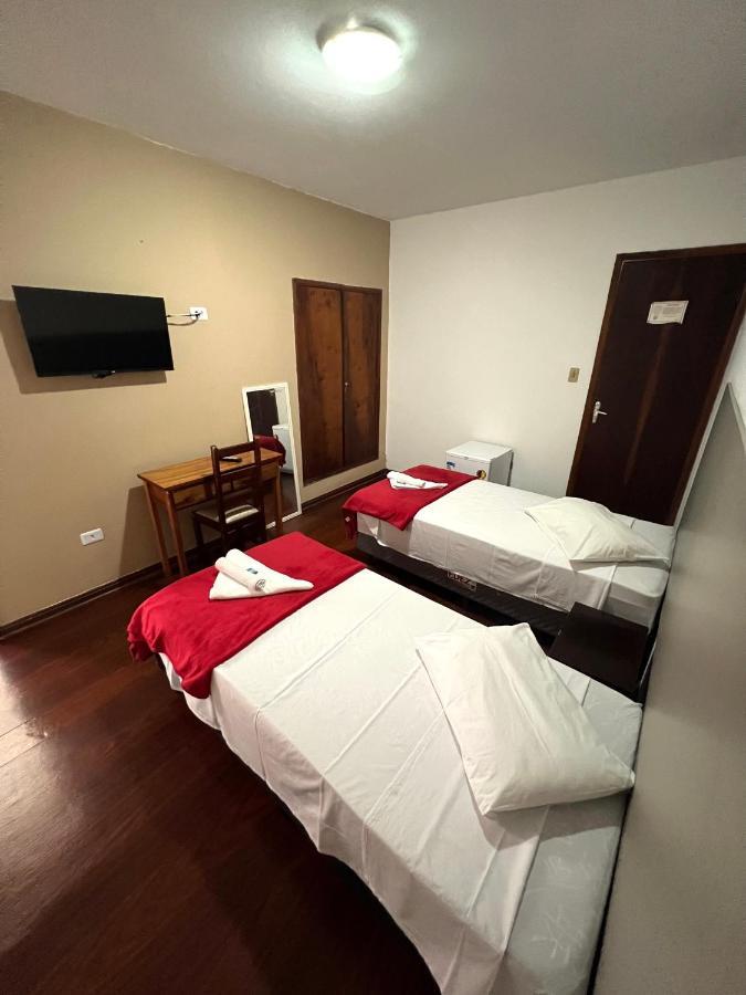 Hotel Thermas Da Mantiqueira - Pocos De Caldas - De Frente Para A Praca Central E Relogio Floral Екстериор снимка