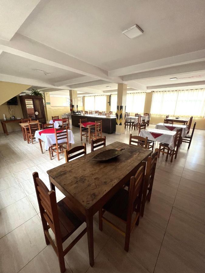 Hotel Thermas Da Mantiqueira - Pocos De Caldas - De Frente Para A Praca Central E Relogio Floral Екстериор снимка