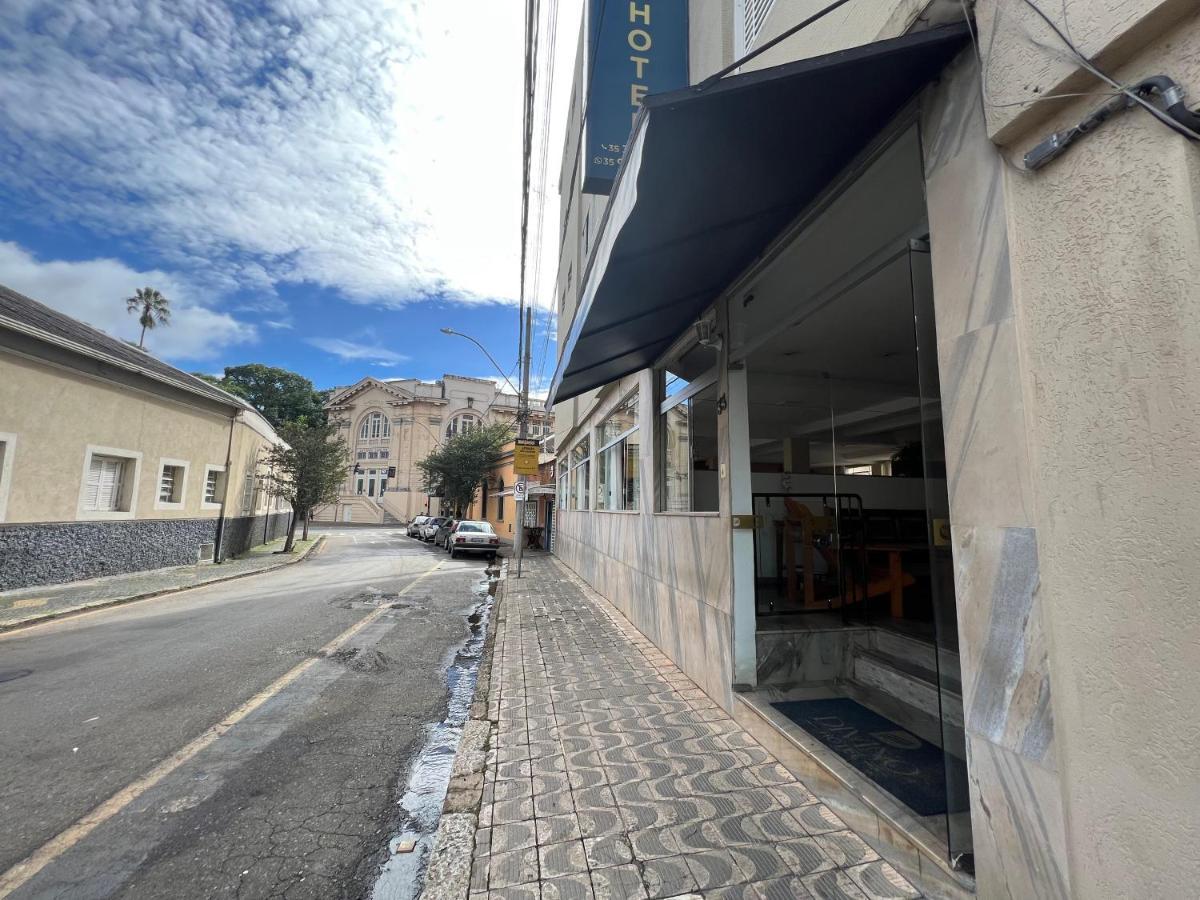 Hotel Thermas Da Mantiqueira - Pocos De Caldas - De Frente Para A Praca Central E Relogio Floral Екстериор снимка